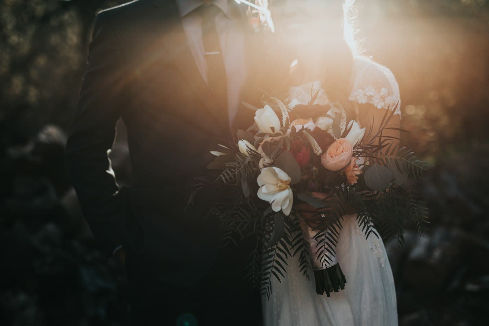10 Creative Ways to Collect Photos from Your Wedding Guests
